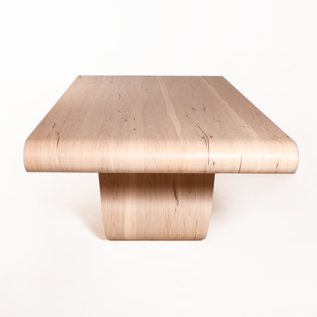 Phoenix dining Table