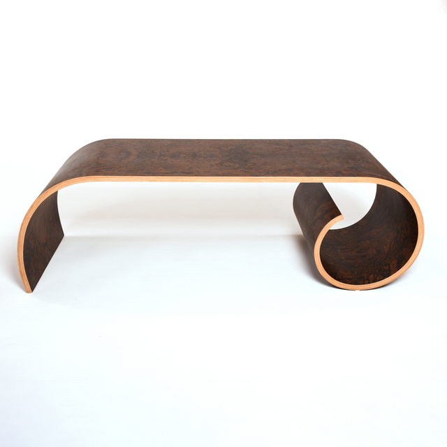 20e anniversaire table Tobbogan<br> loupe de noyer huilé
